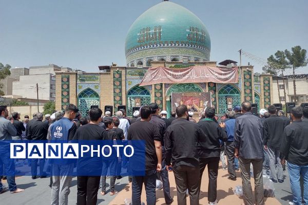خیل عاشقان حسینی در مسیر جاماندگان اربعین رباط کریم