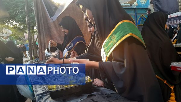 تجمع دانش‌آموزان شهرستان اسفراین در مراسم یادبود شهدای خدمت