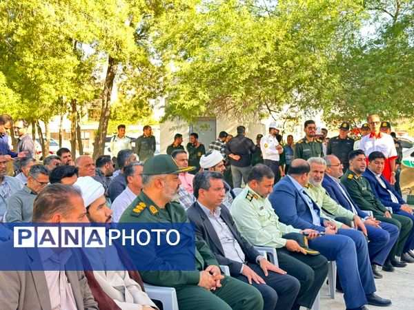 غبارروبی قبور مطهر شهدا در بستک