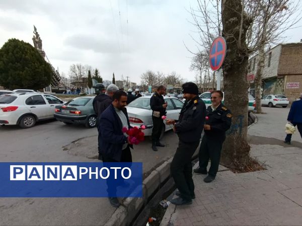 قدردانی مردم از مدافعان امنیت در روز پدر