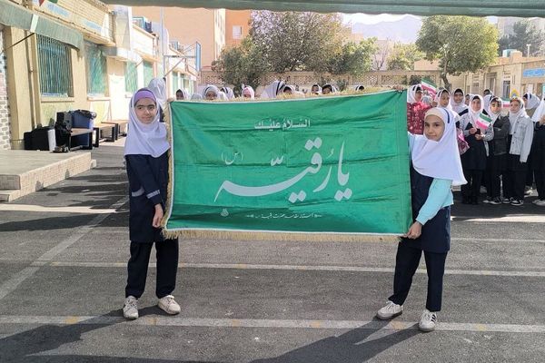 تجدیدِ پیمان با انقلاب و اهل بیت(ع) در روز ۱۳ آبان