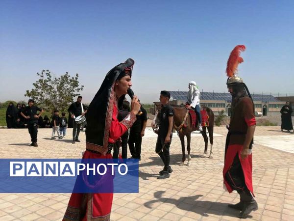 تعزیه‌خوانی اباعبدالله الحسین در روز عاشورای حسینی در روستای نقاب