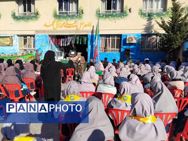 دبیرستان نجم میزبان پیکر یک شهید گمنام شد