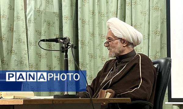 برگزاری دوره آمورشی طرح اندیشه اسلامی «دانا» در اشکذر