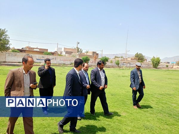 بازدید معاون تربیت بدنی و سلامت وزارت آموزش و پرورش از پروژه استخر دانش‌آموزی کاشمر 