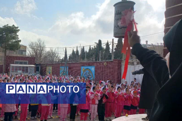 یادواره شهید حاج قاسم سلیمانی در مدرسه ۲۲بهمن دوره اول شهرستان آباده