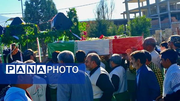 نسل امروز در کنار راویان حماسه