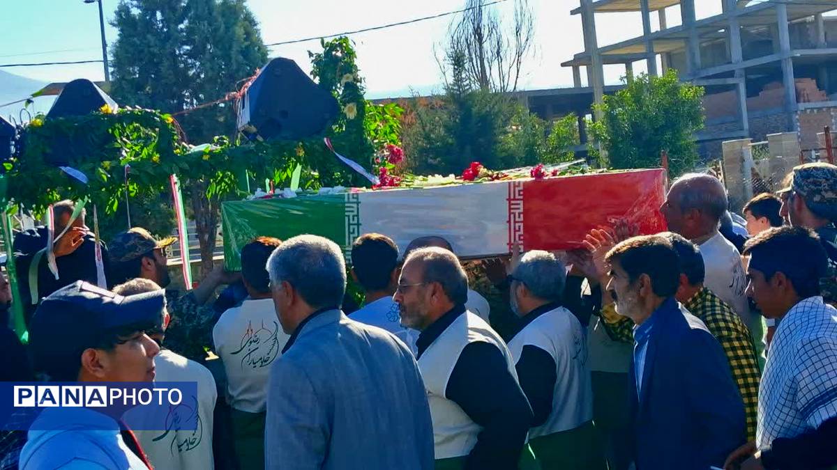 نسل امروز در کنار راویان حماسه