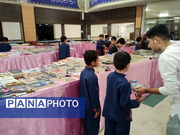 نمایشگاه کتاب کانون مهدیه همدان