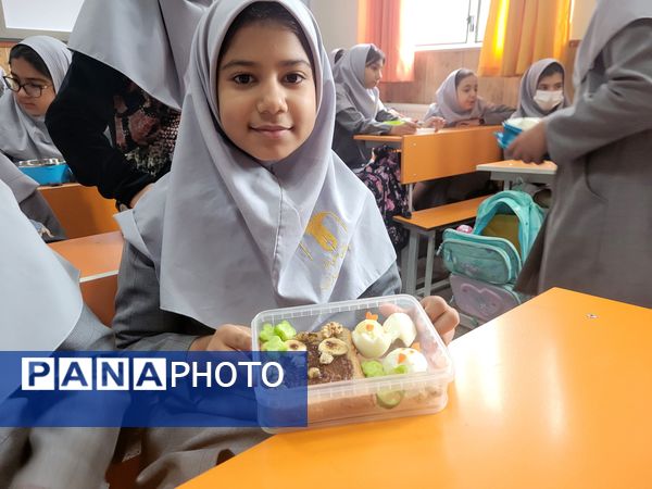 صبحانه سالم به‌مناسبت روز غذای سالم در دبستان مصلی نژاد حضرت زینب(س)