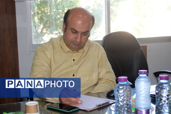 جلسه دبیرخانه استانی بیست و پنجمین جشنواره پرسش مهر ریاست جمهوری در بوشهر