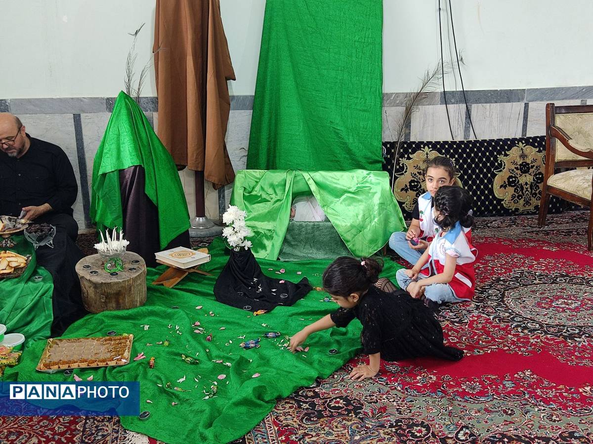 دبستان آوای مهر قائمشهر میزبان عزاداران حسینی شد