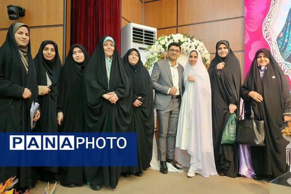 درخشش بانوی معلم‌ تراز انقلاب اسلامی از چهاردانگه