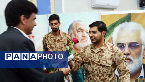 مراسم گرامیداشت هفته دفاع مقدس در میبد
