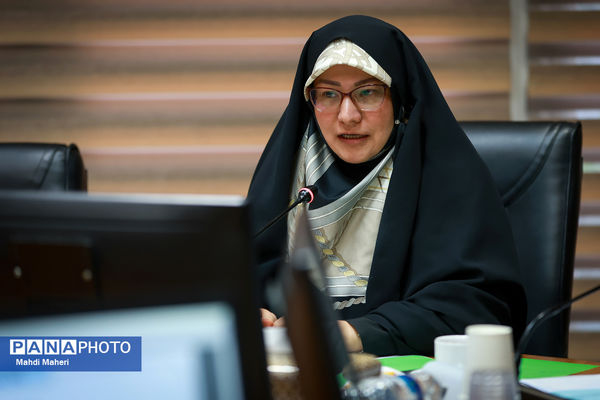 جلسه ستاد راهبری نظام مراقبت اجتماعی دانش‌آموزان (نماد)