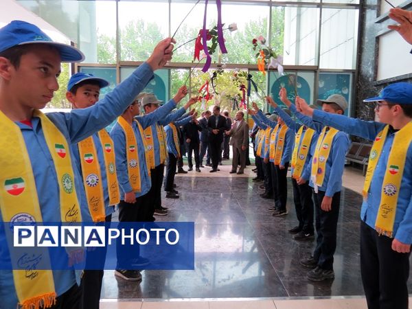 افتتاحیه نمایشگاه استانی به‌مناسبت هفته مشاغل در شهرستان بجنورد 