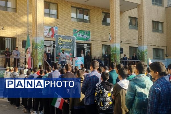 نواخته شدن زنگ آغاز هفته بسیج در ناحیه دو شهرری 