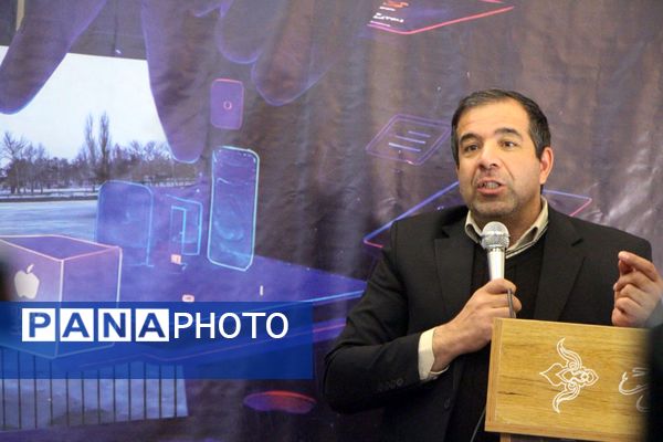 همایش اختتامیه دومین رویداد تولید محتوای دیجیتال و همایش تجلیل از فعالان فضای مجازی شهرستان بن