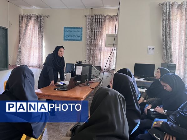 برگزاری روز دوم کارگاه توانا با حضور جمعی از مدیران و معلمان در سملقان