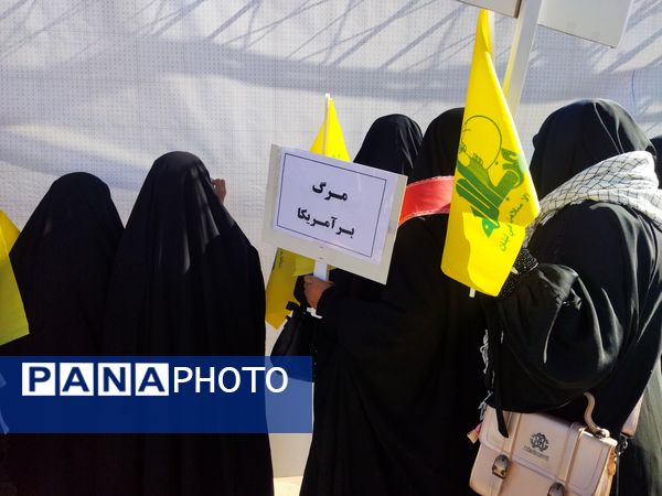 غرفه سازمان دانش آموزی محل همدلی و هم زبانی دانش آموزان