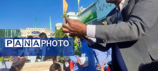 برگزاری طرح مدرسه سبز در دبیرستان استعدادهای درخشان شهید بهشتی دوره اول