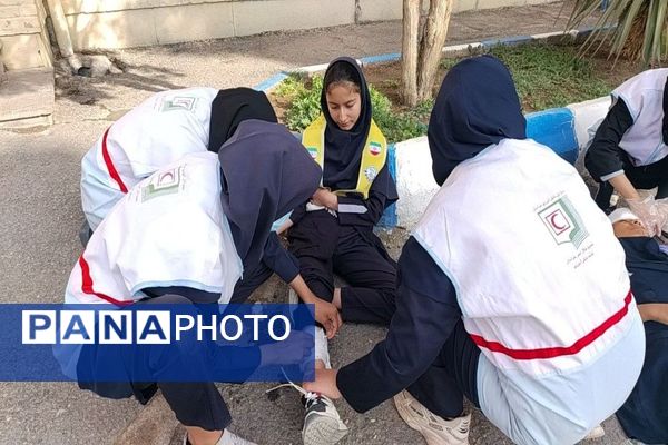 بیست و هفتمین مانور زلزله سراسری در دبیرستان شهید مجید دهنوی نیشابور 