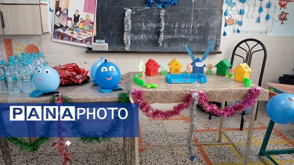 جشن آب‌‌ در‌ دبستان‌ شهید‌ دیالمه‌