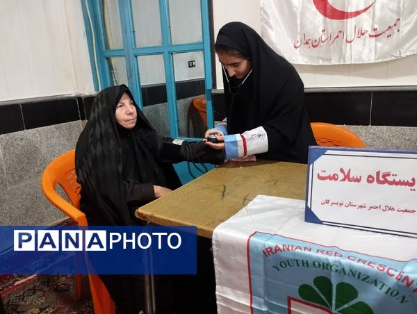 نماز جمعه تویسرکان؛ تجلی خدمت و مهر مادری در کنار نهادهای مردمی