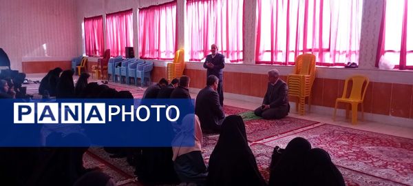 آیین تجلیل از برگزیدگان مسابقات و جشنواره ها در خلیل آباد