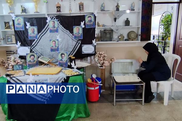 برپایی موکب به‌مناسبت سالروز شهادت رئیس جمهور و همراهان در دبیرستان شاهد 16