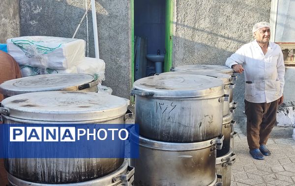 توزیع غذای گرم به‌مناسبت عید سعید غدیر خم در بجنورد