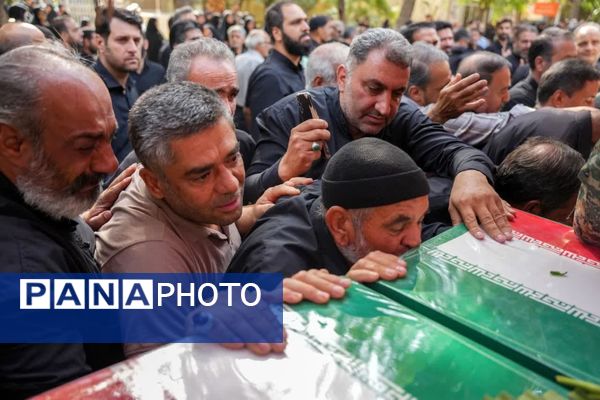 تشییع با شکوه شهدای مقاومت در دارالمؤمنین کاشان