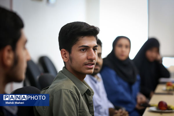 دیدار صمیمانه دانش‌آموزان اتحادیه انجمن‌های اسلامی با مدیرعامل خبرگزاری پانا