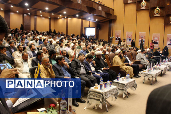 جلوه‌هایی از دومین دوره جشنواره روایت جهاد در قم -1