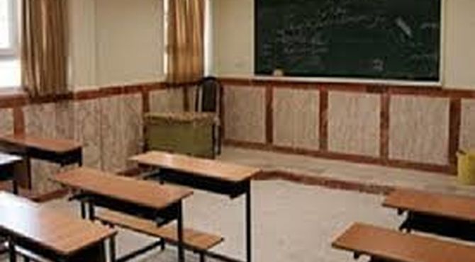 دیوارها چشم‌به‌راه همت‌های بیدار