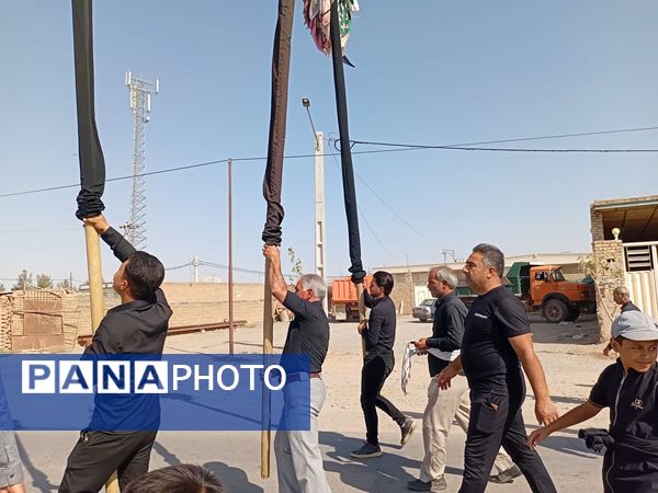 مراسم سینه زنی و علم گردانی در خلیل آباد