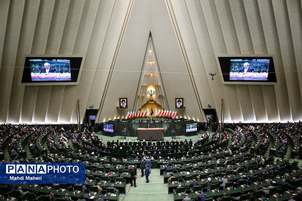 آغاز چهارمین جلسه علنی مجلس برای بررسی صلاحیت وزرای پیشنهادی دولت چهاردهم