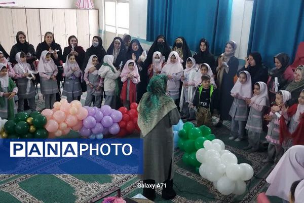 مراسم روز مادر و تحلیف پیشتازان در دبستان شهید سرافراز