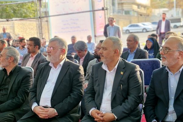 آیین خشت گذاری و افتتاح مدارس در منطقه پردیس با حضور استاندار تهران و مدیر کل شهرستانهای استان تهران 