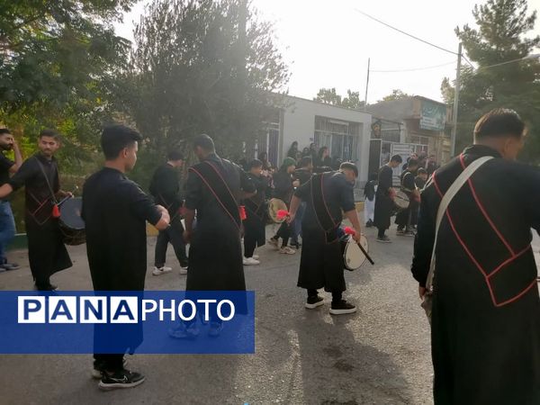 کاروان بزرگ علم گردانی در کاشان