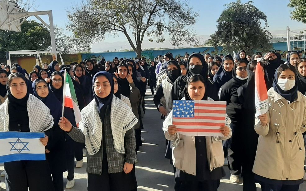 برگزاری راهپیمایی۱۳ آبان در مدارس کرمانشاه 