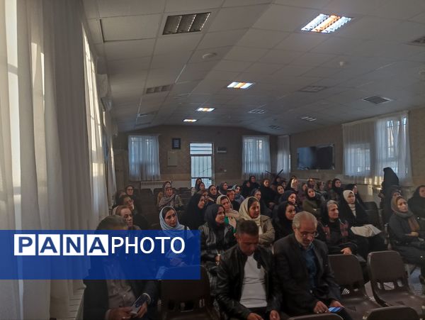 نخستین جلسه آموزش خانواده در دبیرستان بی بی سلطنت قفلی