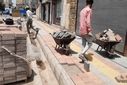 شهرداری خرمدره عملیات بهسازی پیاده‌رو خیابان تختی را آغاز کرد