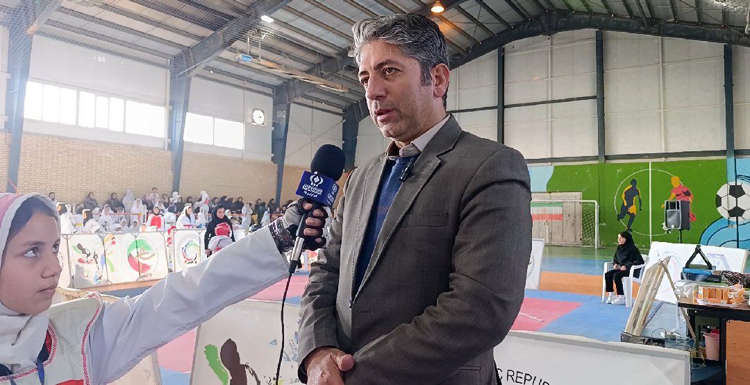 حدود 300 دانش‌آموز در مسابقات تکواندو شهرستان فاروج شرکت می‌کنند