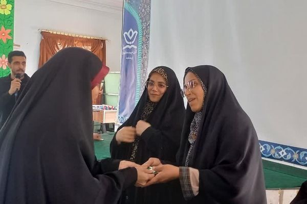 آیین تقدیر از معلمان مرکز دارالقرآن سوادکوه 