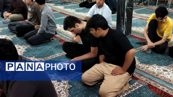 انس با قرآن در دبیرستان شاهد ابوذر غفاری 