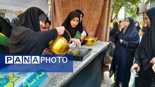 تجمع دانش‌آموزان شهرستان اسفراین در مراسم یادبود شهدای خدمت