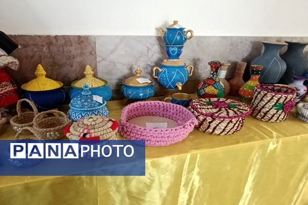 برگزاری جشنواره ماها در مدرسه کوثر فاروج