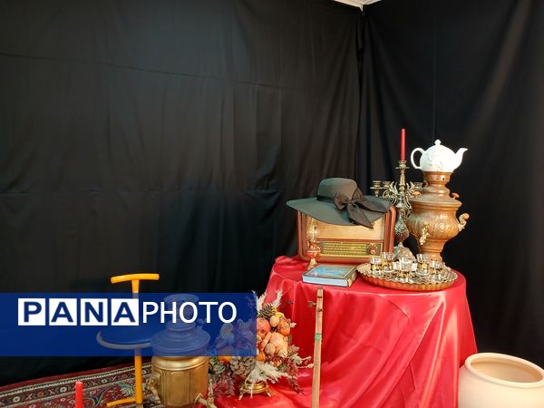 برگزاری نمایشگاه ایده‌های تحول آفرین در دبیرستان الگونه ناحیه ۳ شیراز