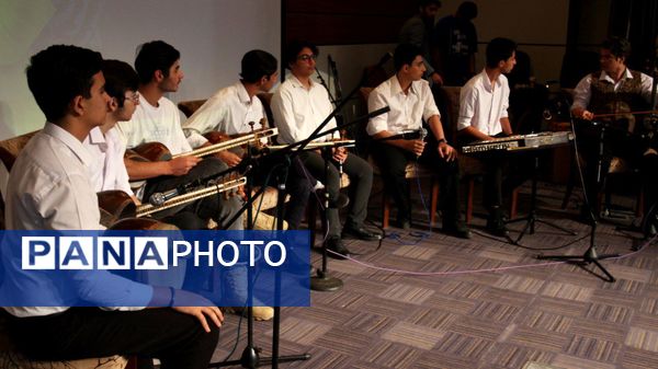 همایش بزرگداشت مقام معلم آموزش و پرورش ناحیه 2 زنجان